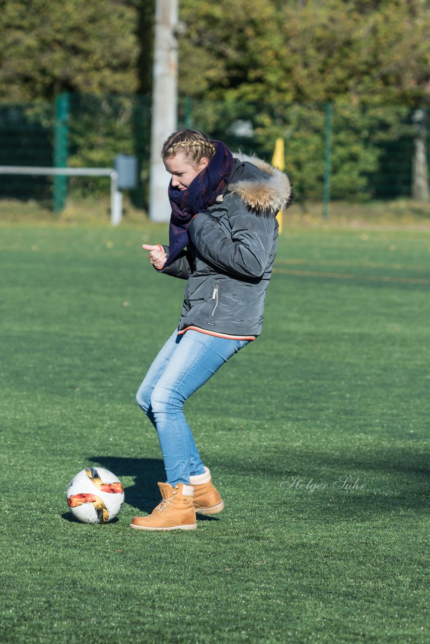 Bild 162 - Frauen SV Henstedt Ulzburg II - TSV Russee : Ergebnis: 6:0